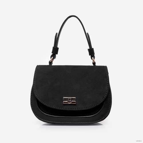 Сумка українського бренду ТМ  "Lucherino" стане хорошим придбанням не на один рік.  Невелика жіноча сумочка виготовлена з високоякісного шкірзамінника та якісної надійної фурнітури. Одне відділення з додатковими кишеньками. Сумочка з короткою ручкою та довгим регульованим ремінцем.