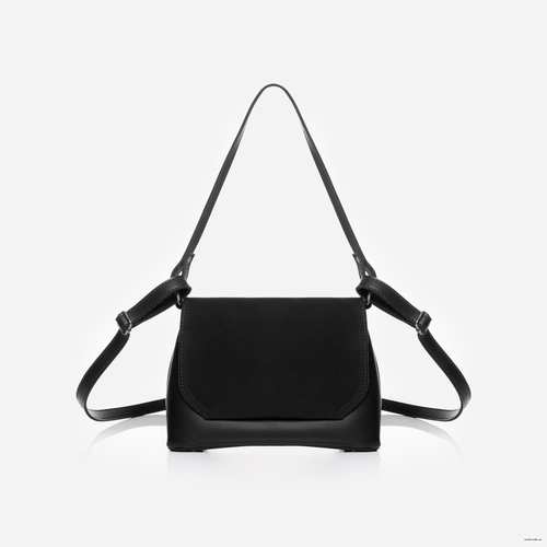 Сумка українського бренду ТМ  "Lucherino" стане хорошим придбанням не на один рік.  Невелика жіноча сумочка виготовлена з високоякісного шкірзамінника та якісної надійної фурнітури в кольорі - нікель. Одне відділення з однією кишенею на застібці.