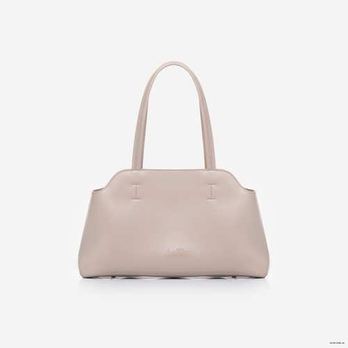 Елегантна сумка в стилі "Tote Bag" від українського бренду  "LucheRino"  виготовлена з високоякісного шкірзамінника та фурнітури в кольорі  - нікель.